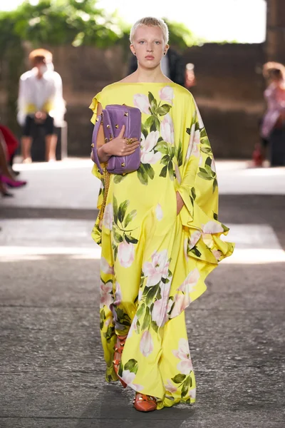 Look 23